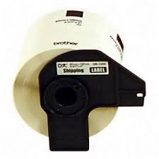 ETIQUETA BLANCA CONTINUA DE PAPEL BROTHER DK2205 DE 62 MM DE ANCHO X 30.4 MTS DE LARGO. IMPRESIÓN EN NEGRO. QL800 / QL810W / QL1110NWB.