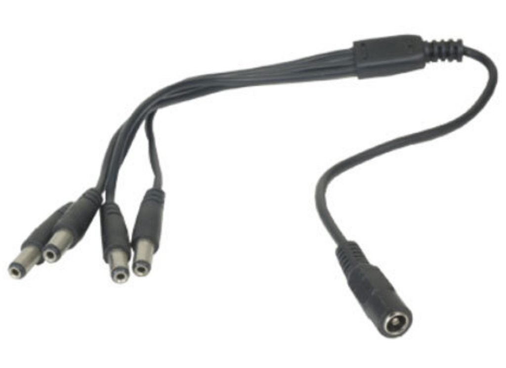 ADAPTADOR PROVISION MOD ISR, 4 SALIDAS DE CORRIENTE, DIVISOR DE FUENTE DE PODER, COLOR NEGRO PR-C14